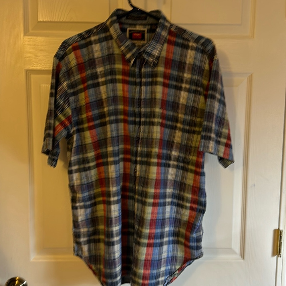 Men’s Wrangler Hero Plaid Short Sleeve Shirt